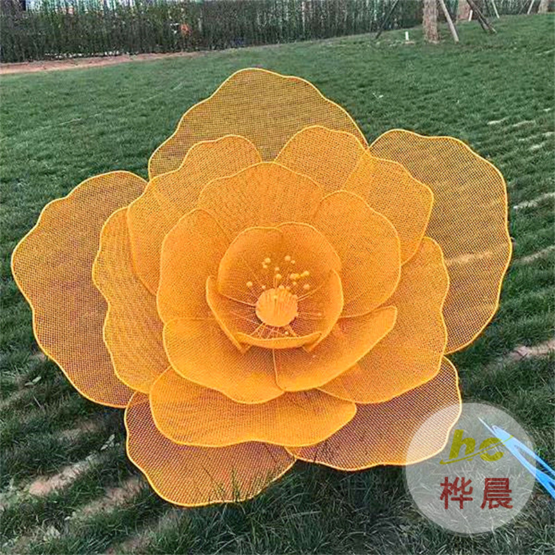 大型不銹鋼雕塑定制鏤空鹿浪花圓環(huán)月亮金屬鐵藝校園水景戶(hù)外擺件
