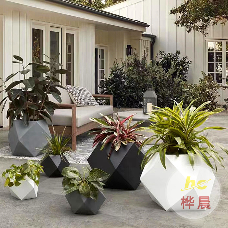 深圳城市景觀雕塑一般都用什么材料來(lái)做？