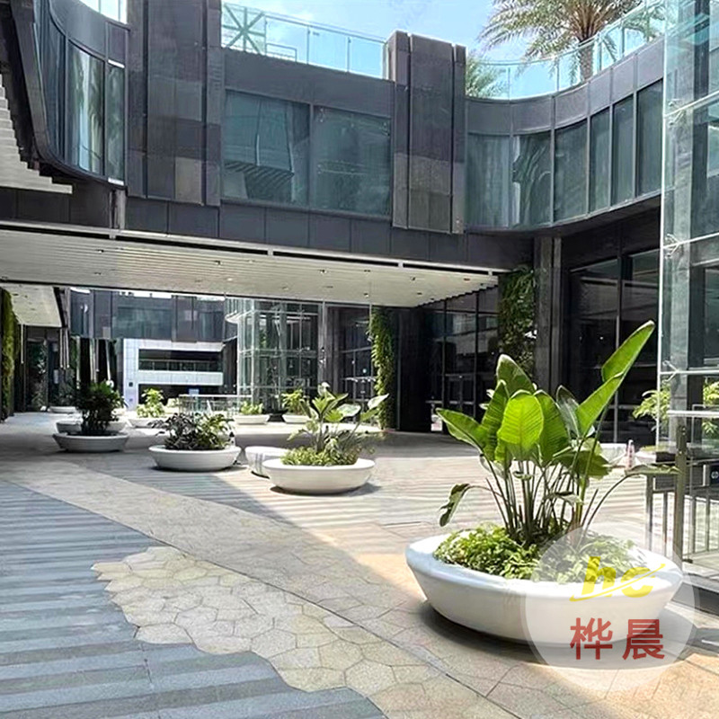 玻璃鋼菱形花盆福建泉州商場美陳創(chuàng)意花盆定制廠家